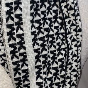 MK scarf
